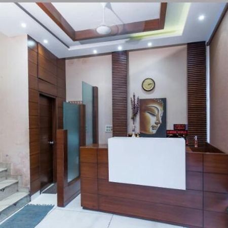 Hotel Brown Ludhiana Bagian luar foto