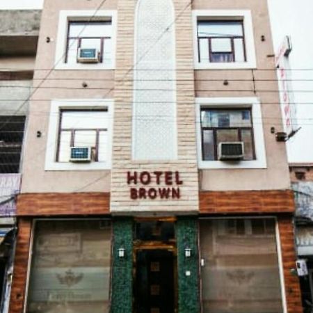 Hotel Brown Ludhiana Bagian luar foto